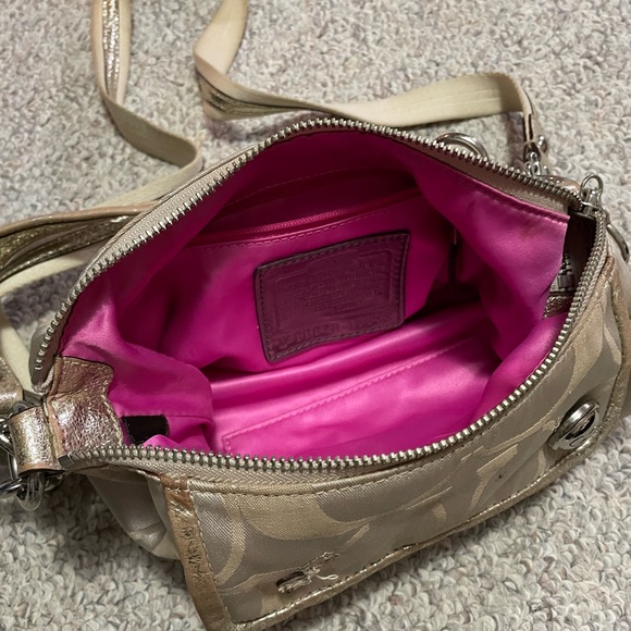 💯 Coach poppy signature 2way beige shoulder bag - Picture 2 of 3